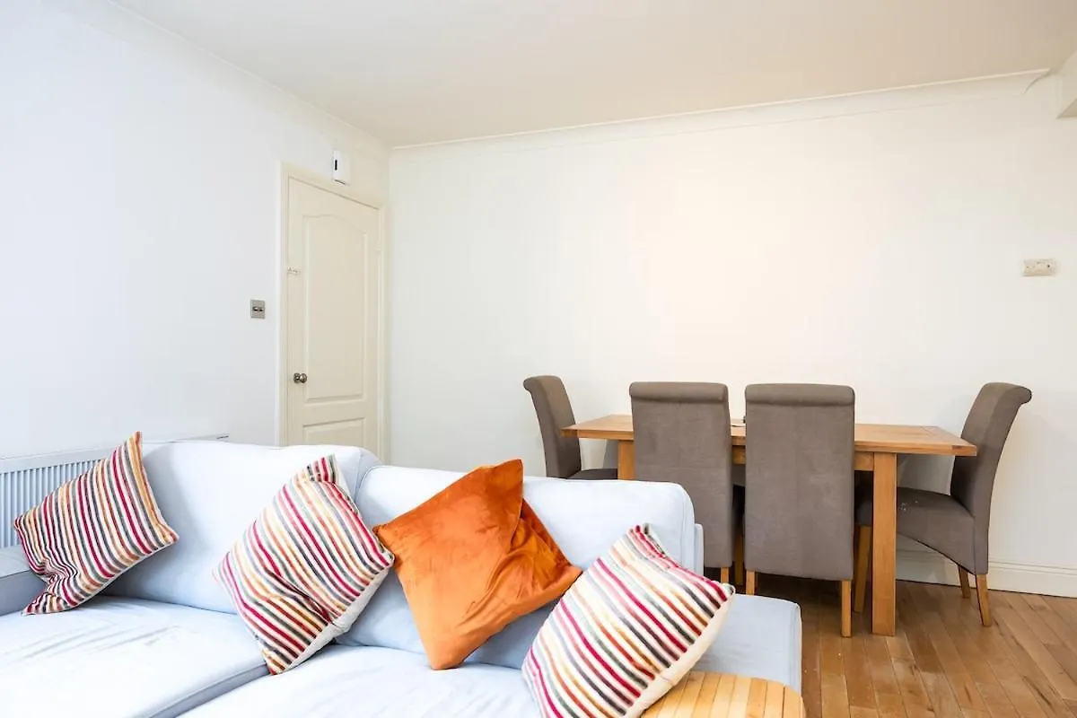 דירה דבלין Spacious 2 Bed House - 20 Min Bus To City Center