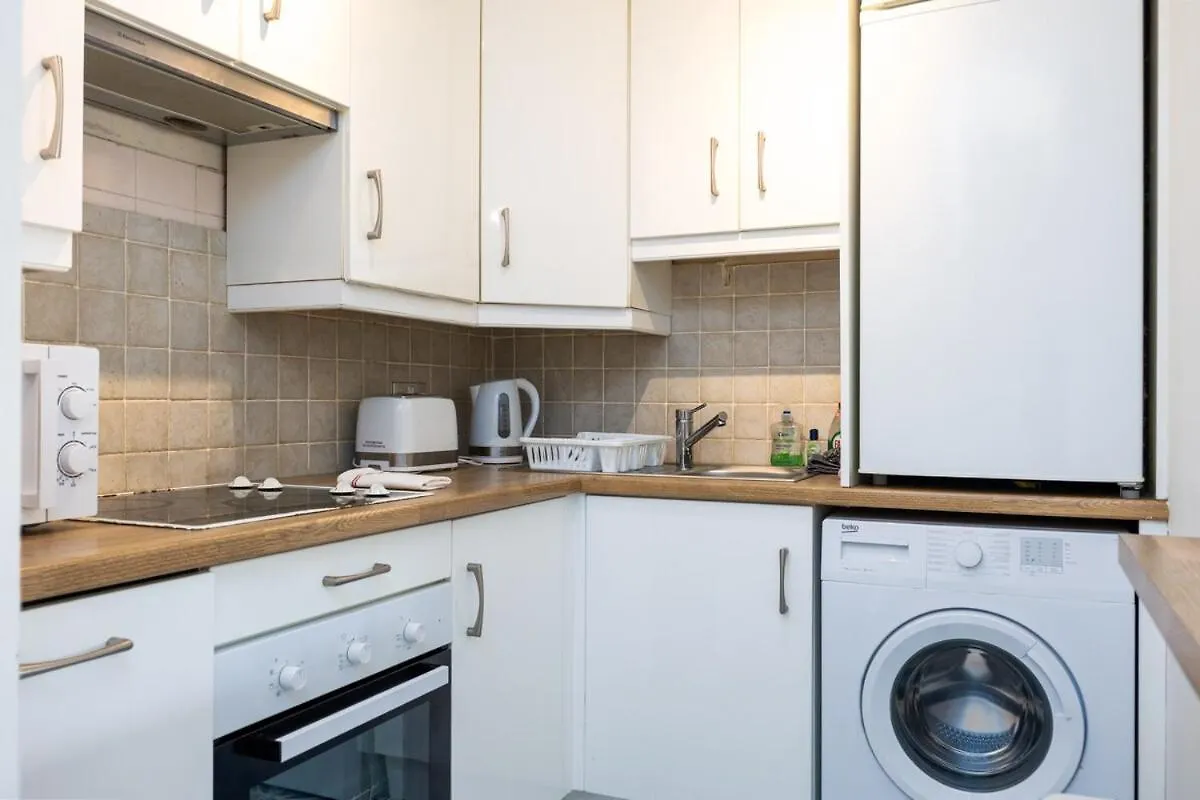 דבלין Spacious 2 Bed House - 20 Min Bus To City Center דירה